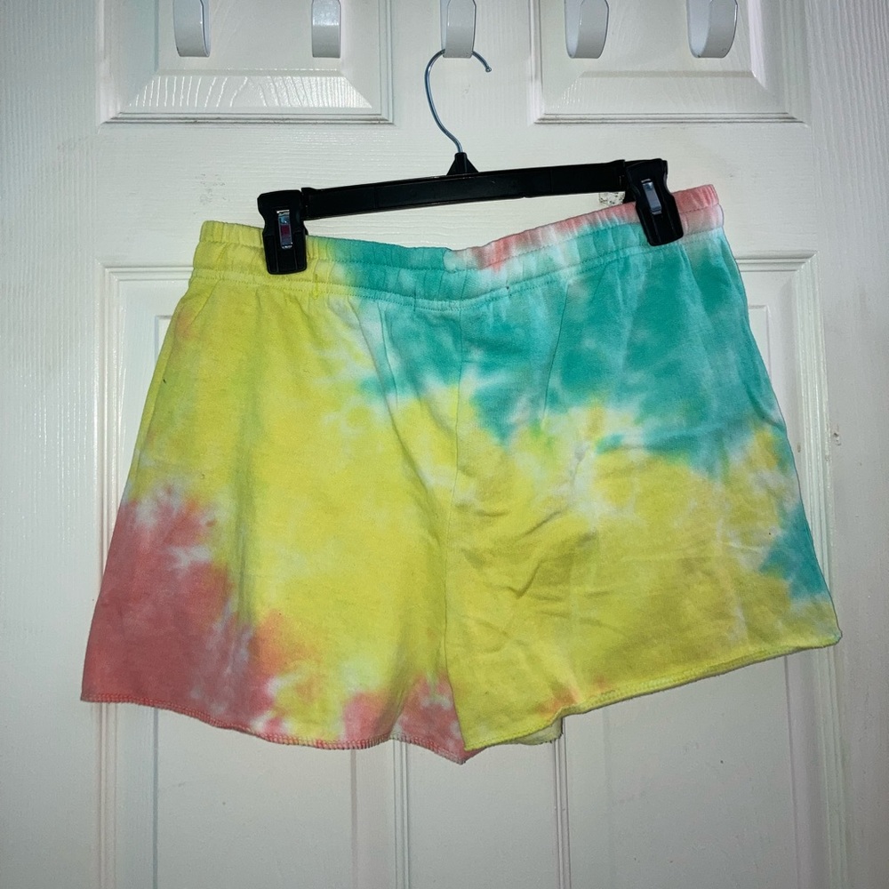 tie dye shorts